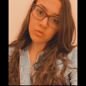 Meet your Posher, Gabby